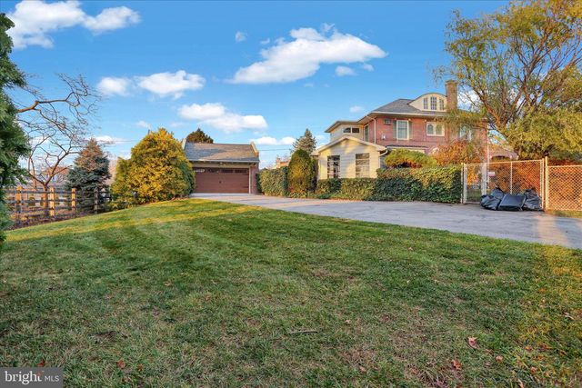 4100 KUTZTOWN RD, Temple, PA 19560