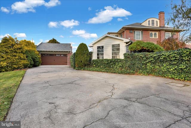 4100 KUTZTOWN RD, Temple, PA 19560