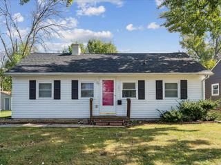 3817 Lennox Avenue NE, Cedar Rapids, IA 52402