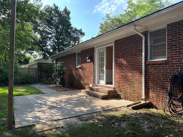 2012 Boeing Avenue, Charleston, SC 29407