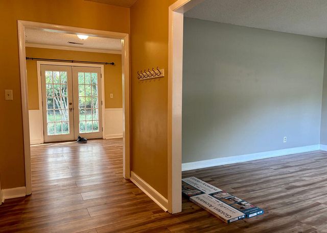 2012 Boeing Avenue, Charleston, SC 29407