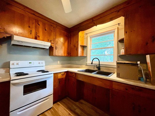 2012 Boeing Avenue, Charleston, SC 29407