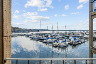 65 Kirkland Avenue #202, Kirkland, WA 98033