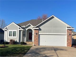 7218 N Cypress Avenue, Kansas City, MO 64119