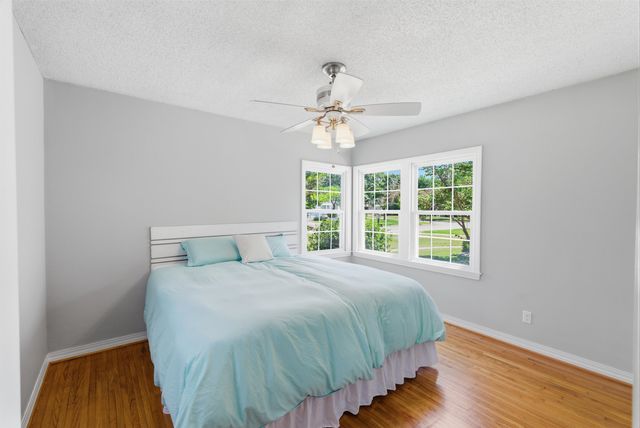 451 N Pinecrest Ave, Wichita, KS 67208