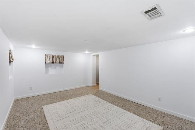 451 N Pinecrest Ave, Wichita, KS 67208