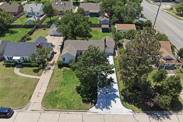 451 N Pinecrest Ave, Wichita, KS 67208