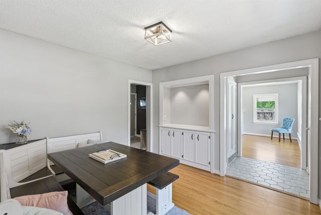 451 N Pinecrest Ave, Wichita, KS 67208