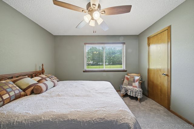 201 Country Lane, Skiatook, OK 74070