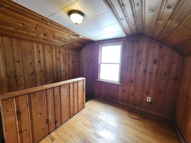 22820 Teppert Avenue, Eastpointe, MI 48021
