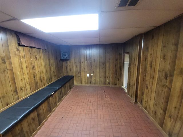 22820 Teppert Avenue, Eastpointe, MI 48021