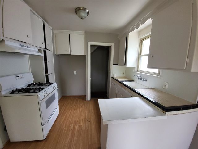 22820 Teppert Avenue, Eastpointe, MI 48021