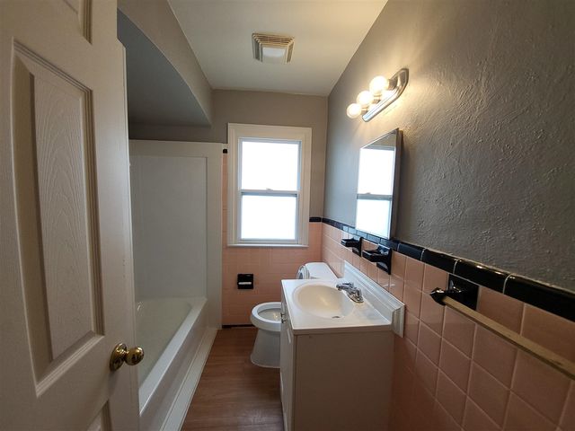22820 Teppert Avenue, Eastpointe, MI 48021