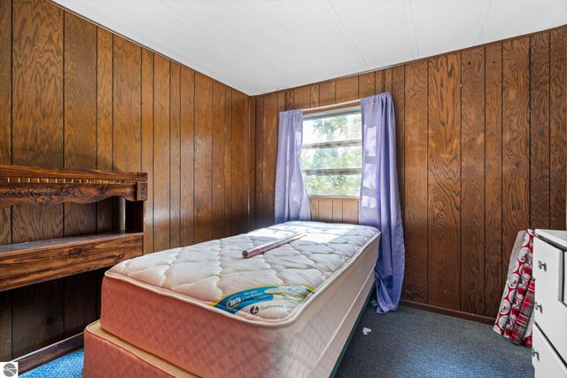 3070 Meadow Wood, Traverse City, MI 49685