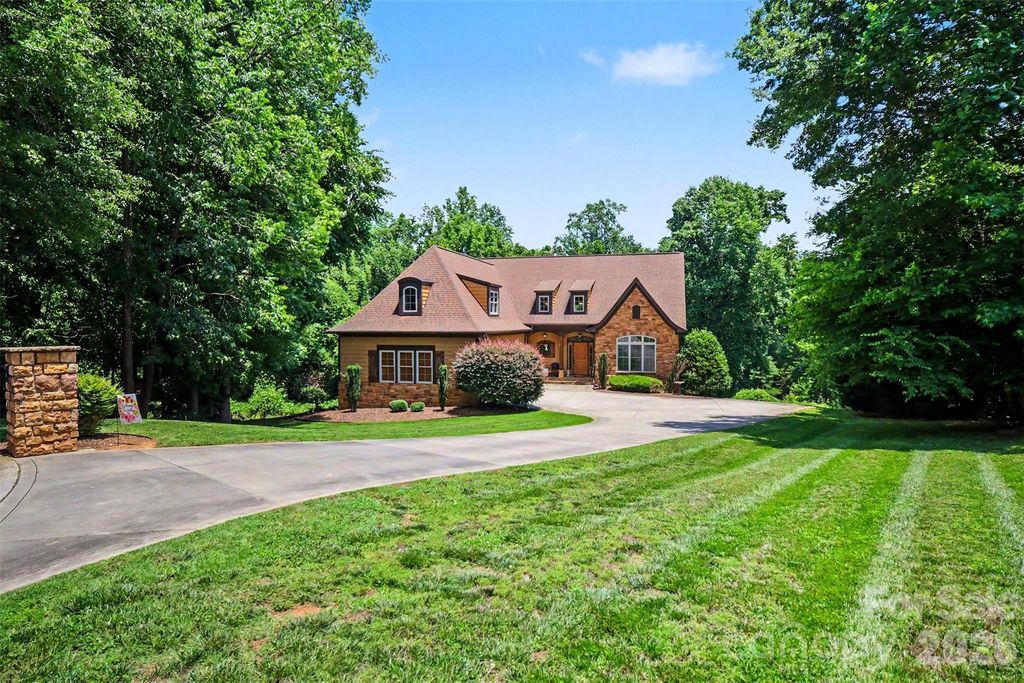 401 Yorkfield Drive, Shelby, NC 28150
