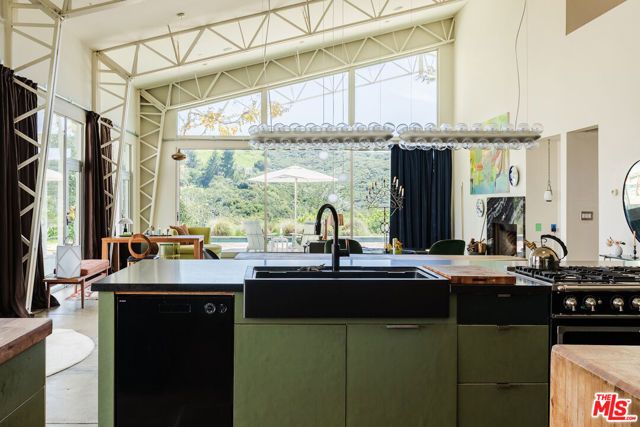 1742 Deerhill Trail, Topanga (los Angeles), CA 90290