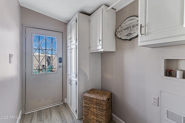 834 S MERIDIAN Road 81, Apache Junction, AZ 85120