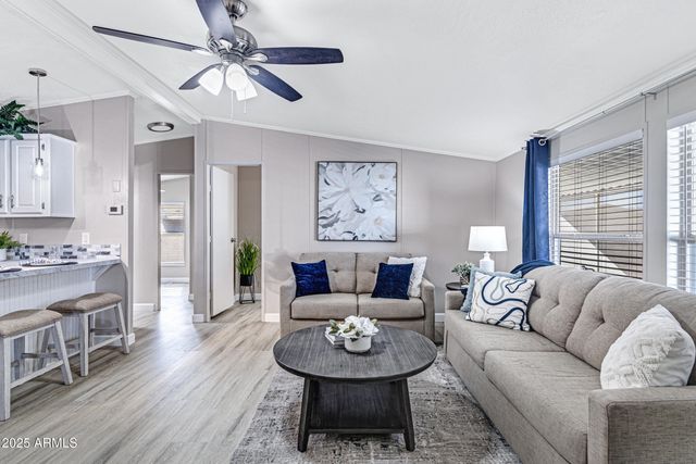 834 S MERIDIAN Road 81, Apache Junction, AZ 85120