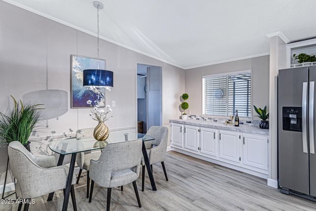 834 S MERIDIAN Road 81, Apache Junction, AZ 85120