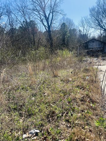 8512 E Brainerd Road, Chattanooga, TN 37421