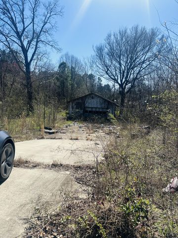 8512 E Brainerd Road, Chattanooga, TN 37421