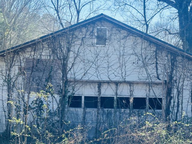 8512 E Brainerd Road, Chattanooga, TN 37421