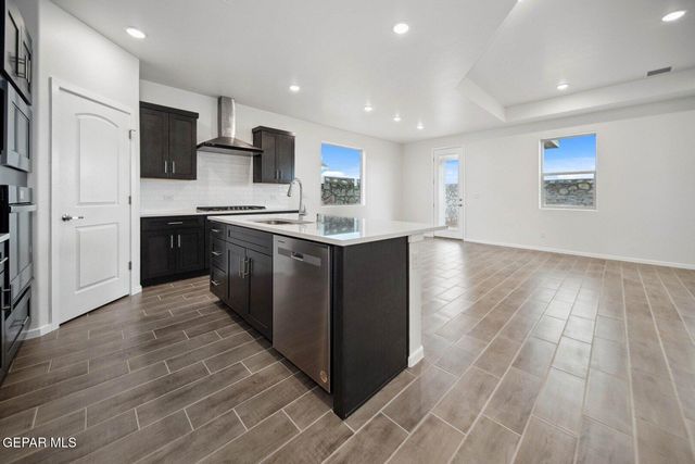 13984 Thunder Sky Avenue, El Paso, TX 79928