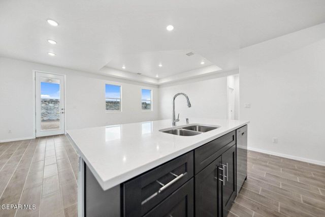 13984 Thunder Sky Avenue, El Paso, TX 79928