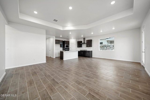 13984 Thunder Sky Avenue, El Paso, TX 79928