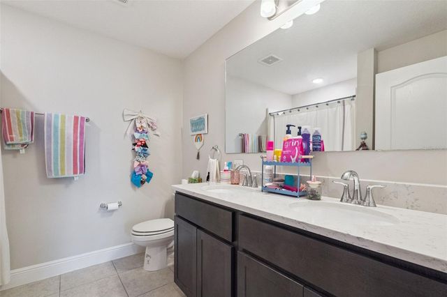 1640 OAK BLOSSOM DRIVE, Davenport, FL 33837