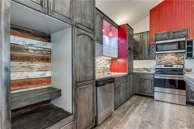 1624 5th, Tuscaloosa, AL 35401