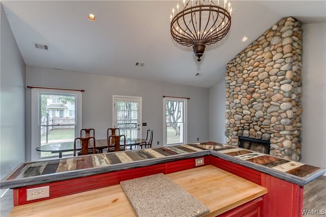 1624 5th, Tuscaloosa, AL 35401