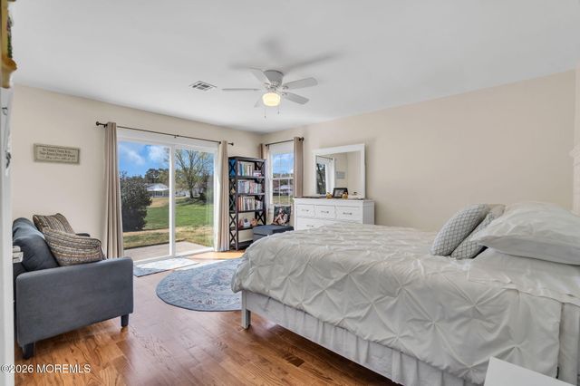 30 Pine Valley Drive, Toms River, NJ 08757