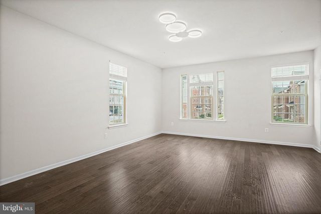 2829 FREDERICKSBURG RD, Hanover, MD 21076