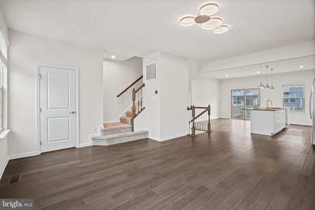 2829 FREDERICKSBURG RD, Hanover, MD 21076