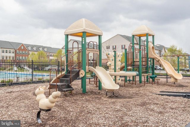 2829 FREDERICKSBURG RD, Hanover, MD 21076