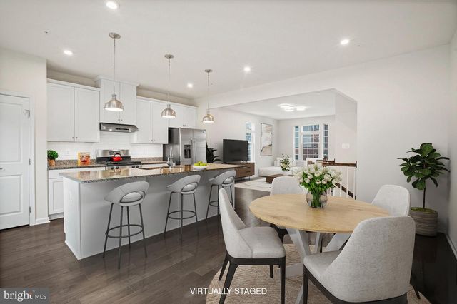 2829 FREDERICKSBURG RD, Hanover, MD 21076