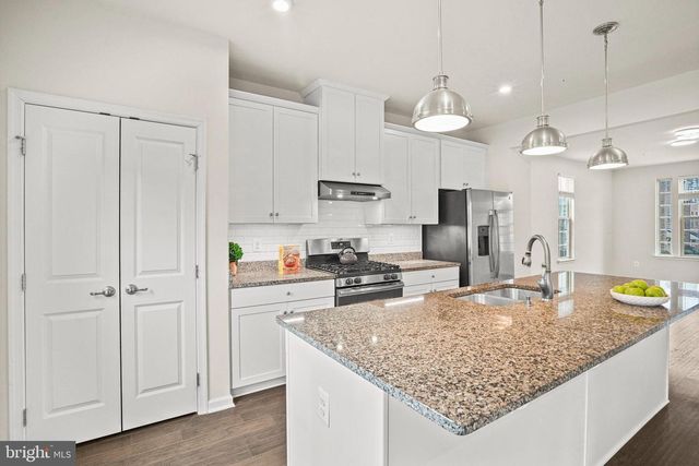 2829 FREDERICKSBURG RD, Hanover, MD 21076