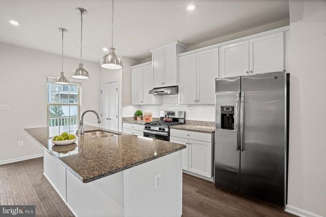 2829 FREDERICKSBURG RD, Hanover, MD 21076