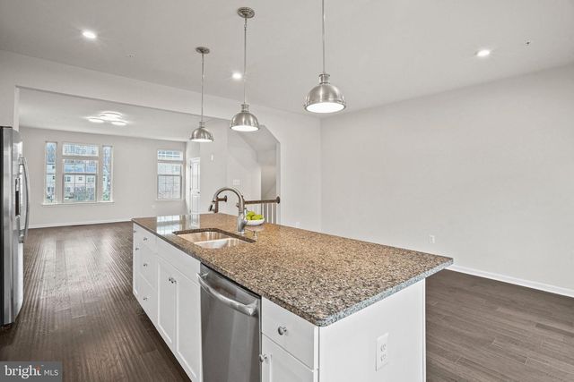 2829 FREDERICKSBURG RD, Hanover, MD 21076