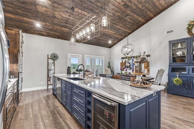 2215 Deepwood Drive, Alma, AR 72921