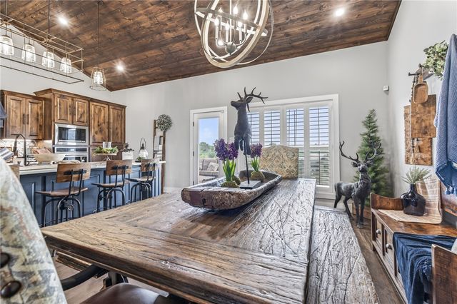 2215 Deepwood Drive, Alma, AR 72921