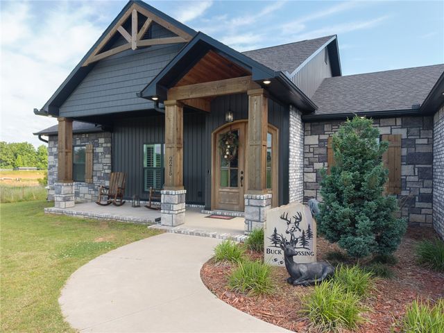 2215 Deepwood Drive, Alma, AR 72921