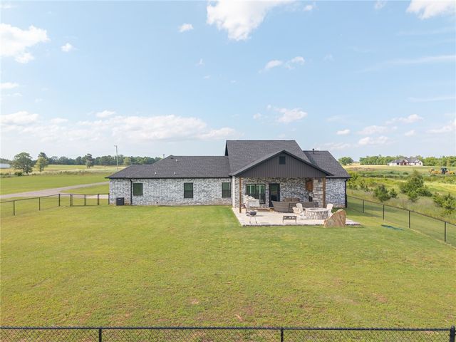 2215 Deepwood Drive, Alma, AR 72921