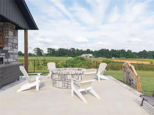 2215 Deepwood Drive, Alma, AR 72921