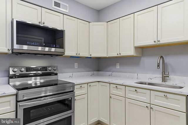 356-A WILLOW TURN, Mount Laurel, NJ 08054