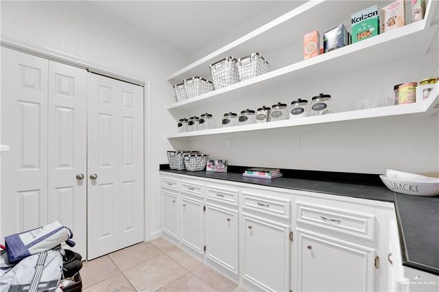 2036 S 5th Street 8, Mcallen, TX 78503