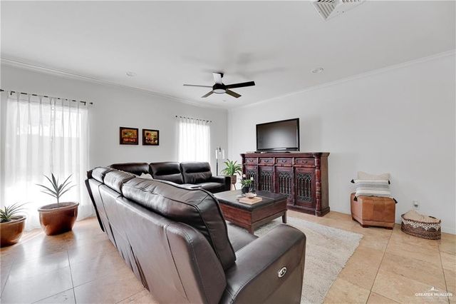 2036 S 5th Street 8, Mcallen, TX 78503