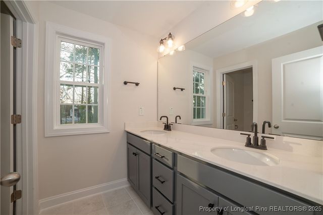 657 Cresswell Moor Way, Fayetteville, NC 28311