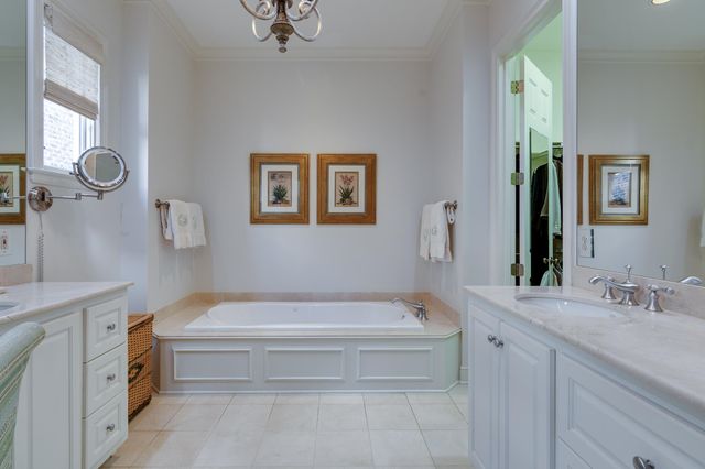 5930 EVEN MIST CV, Memphis, TN 38120